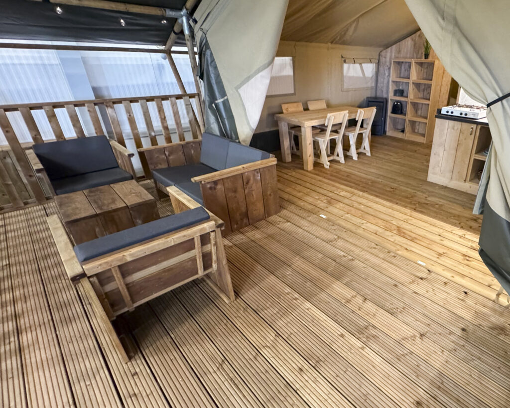 Safaritent interieur - Oak